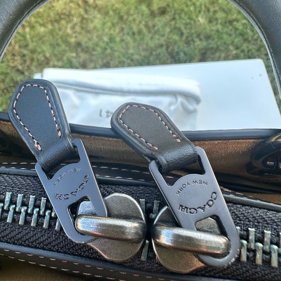 Coach Rogue Brief, Leather. New Without Tag, Includes Dust Bag. - Picture 8 of 13